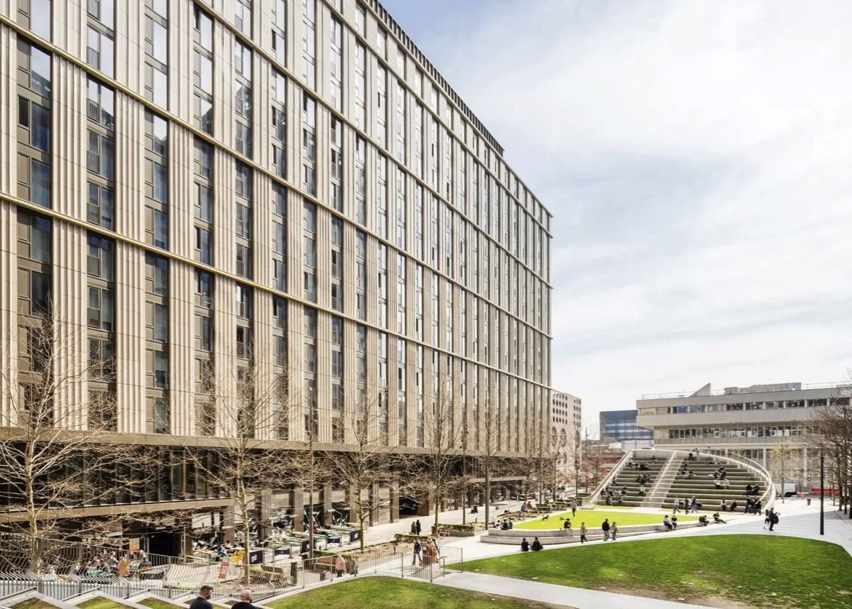 Vita Living Circle Square